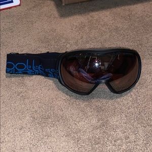 Ski goggles